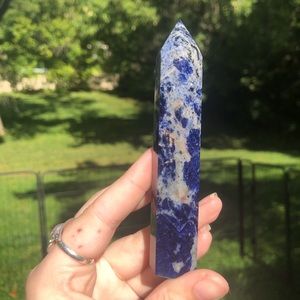 Sodalite crystal tower